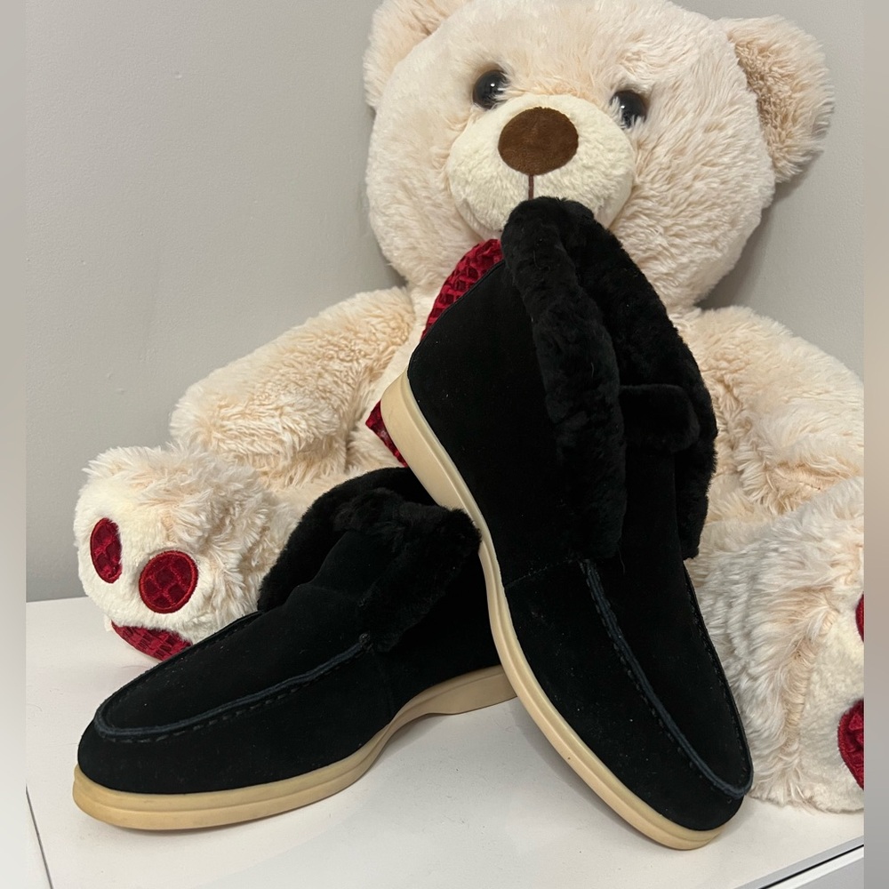 Women's winter loafer boots, suede on fur,